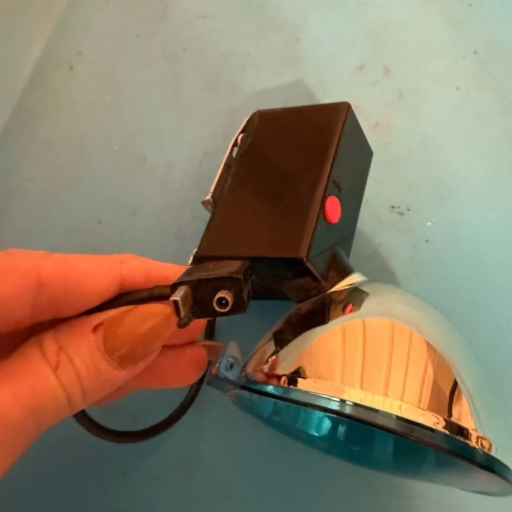 Vintage Polaroid Flash Bulb Unit #268 & 10 M3B Sylvania Blue Dot Flash Bulb